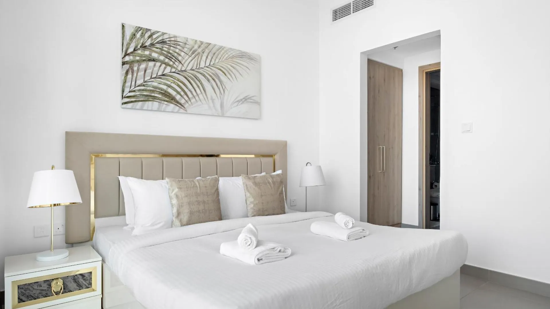 Vayk - Large 1-Bedroom Apartment Close To The Hospital And Dubai Hills Mall