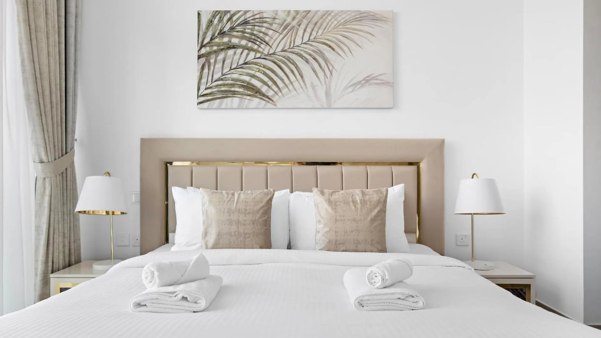 Vayk - Large 1-Bedroom Apartment Close To The Hospital And Dubai Hills Mall